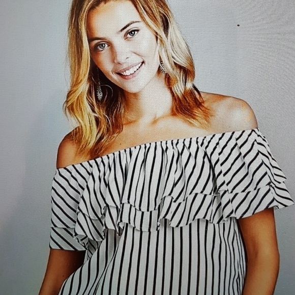 Layered Ruffle Off Shoulder Top - Picture 1 of 3